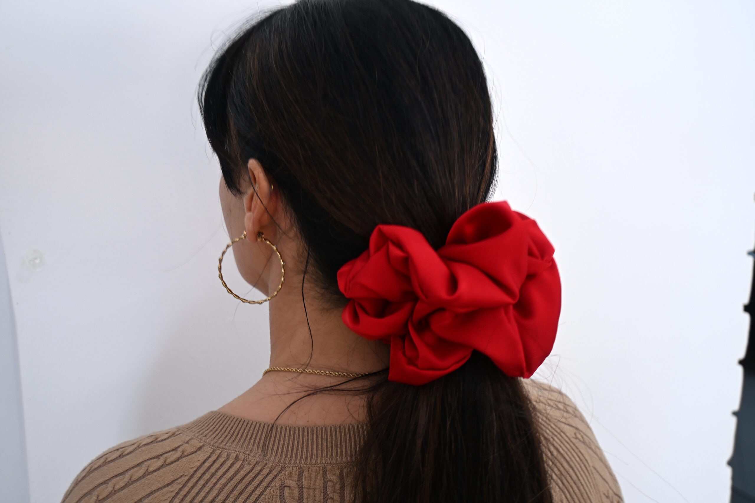 Scrunchie Czerwona Satyna jedwabna Duża - obrazek 2